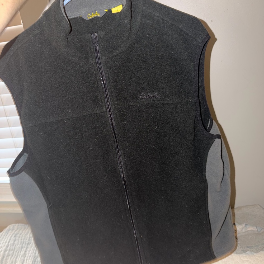 Cabela's Charcoal and Black Fleece Vest